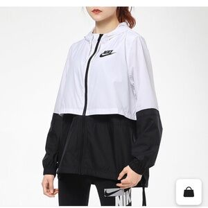 NIKE SPORT BLACK WHITE WINDRUNNER JACKET HOODIE LOOSE FIT SIZE:M